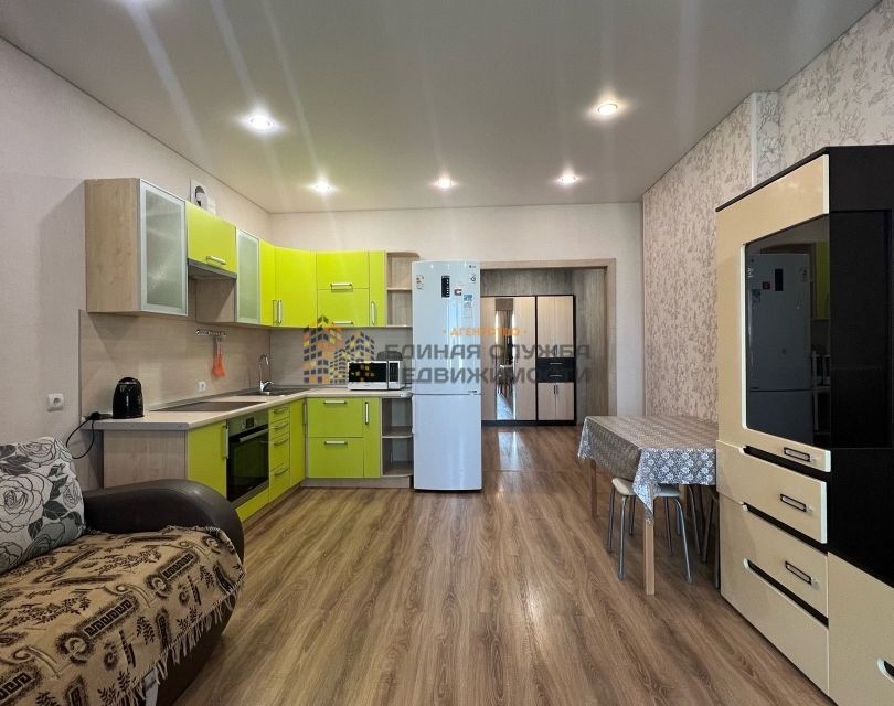 Сдаётся 2-комнатная квартира, 70 м²