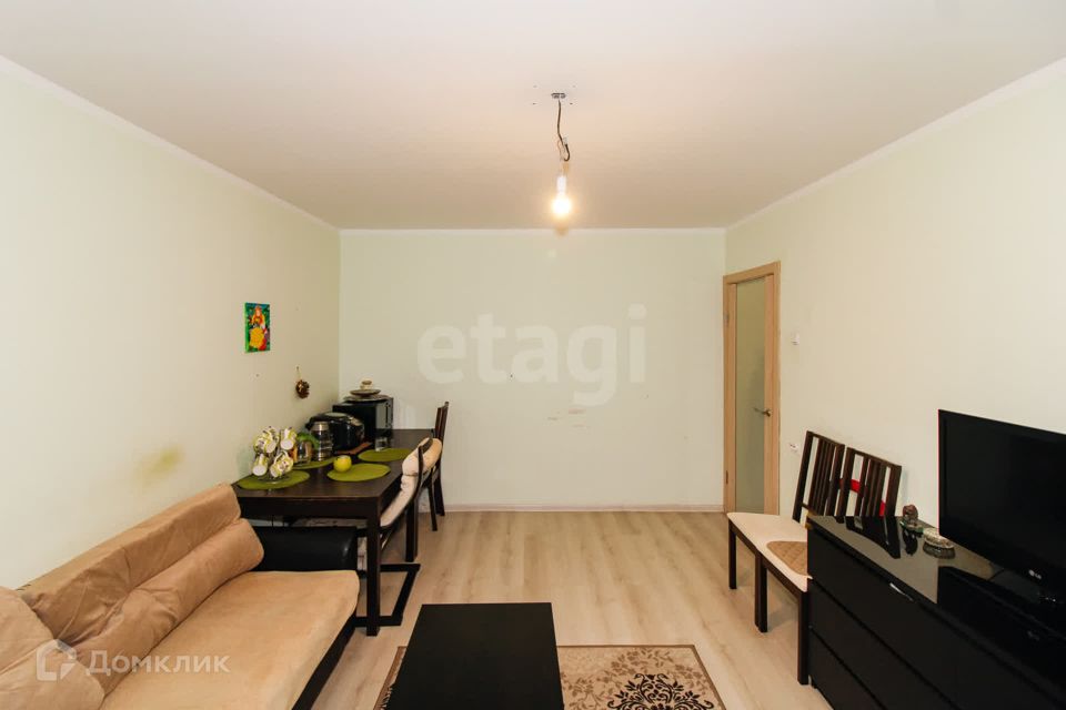 Продаётся 2-комнатная квартира, 64.9 м²
