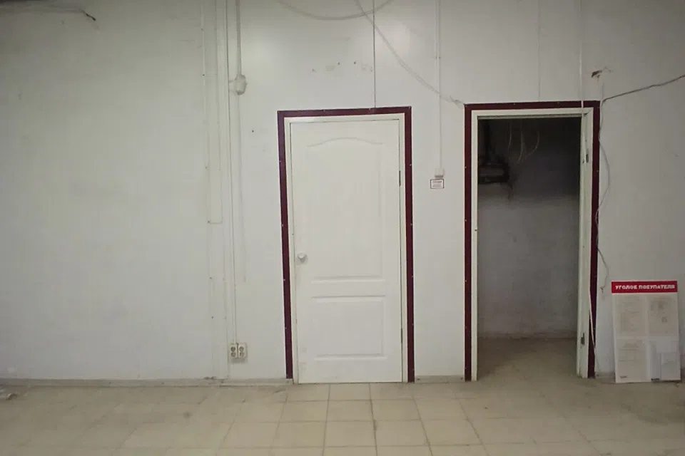 Сдаётся торговое помещение, 99.9 м²