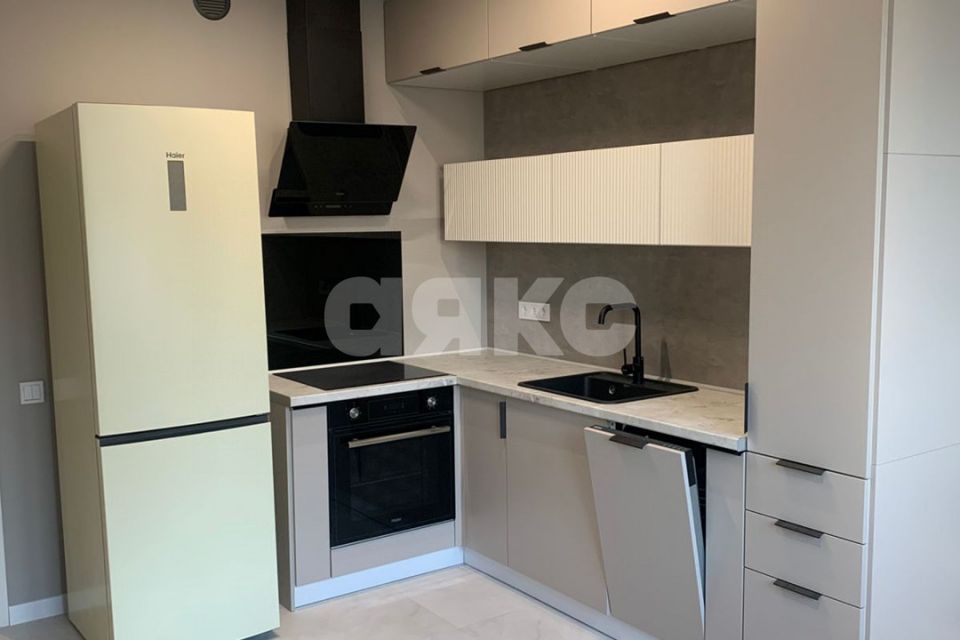 Продаётся 1-комнатная квартира, 42.4 м²