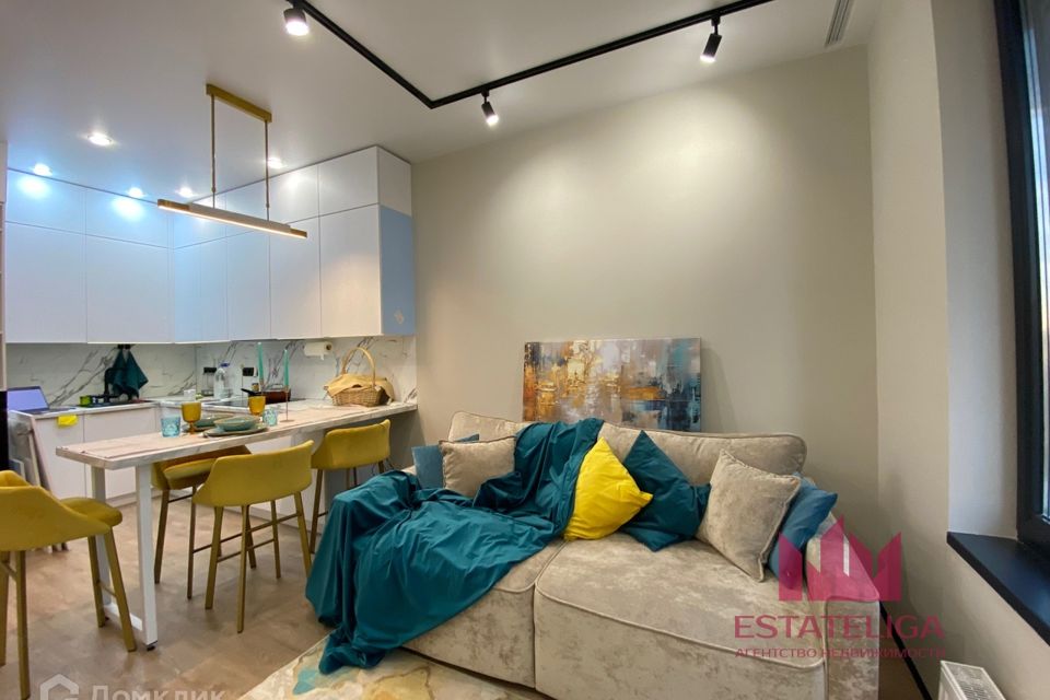 Продаётся 1-комнатная квартира, 42.6 м²