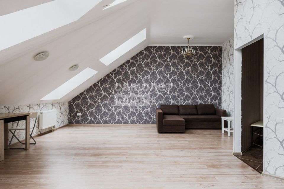 Продаётся 1-комнатная квартира, 49.7 м²