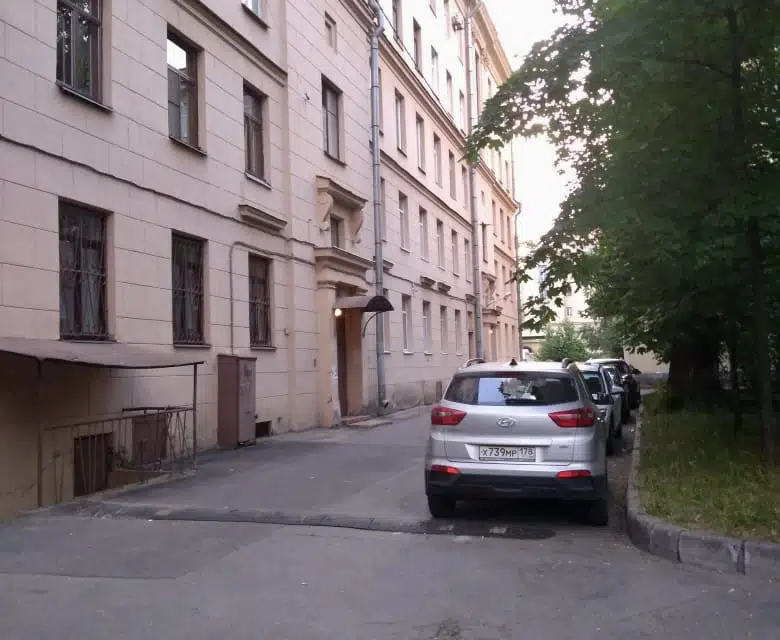Продаётся 5-комнатная квартира, 107.1 м²
