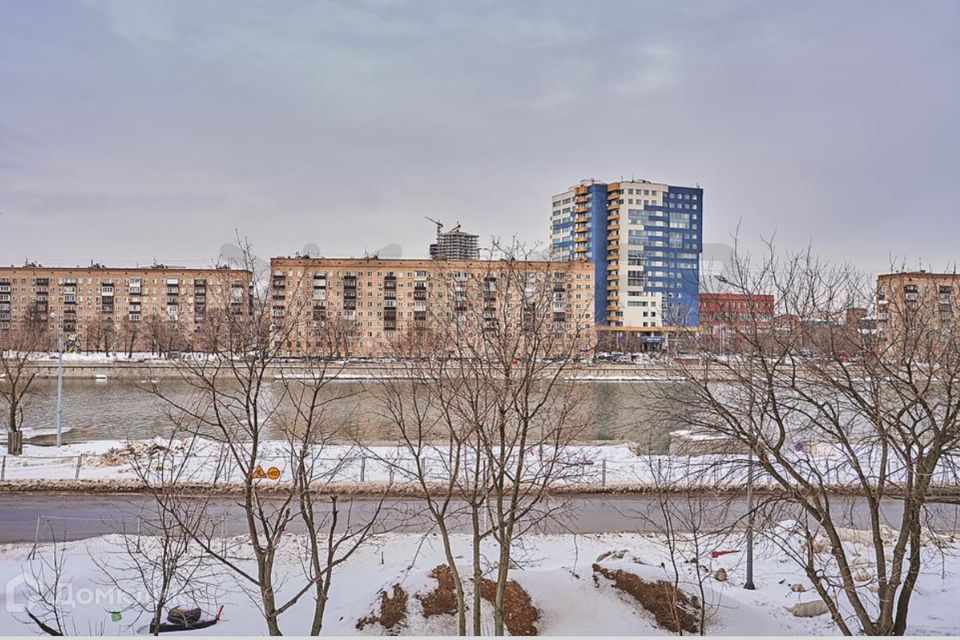 Продаётся 4-комнатная квартира, 101.9 м²