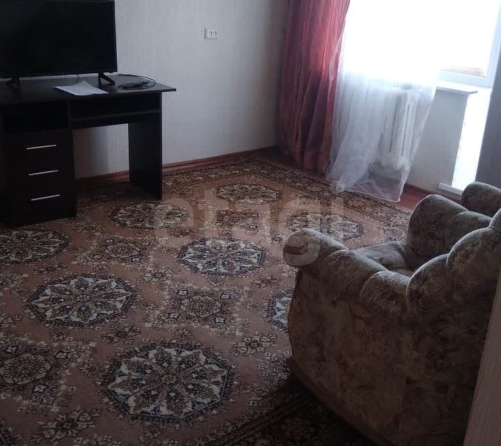 Сдаётся 2-комнатная квартира, 56 м²