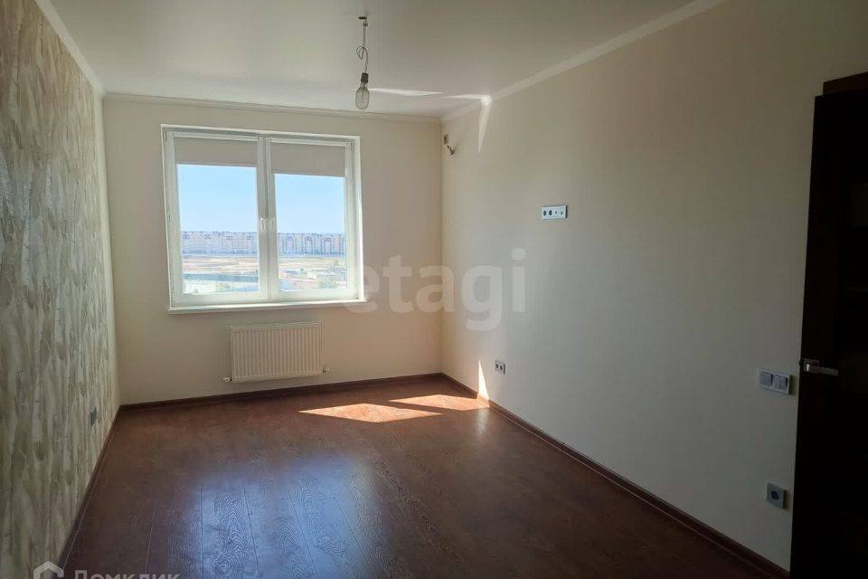 Продаётся 1-комнатная квартира, 42.3 м²