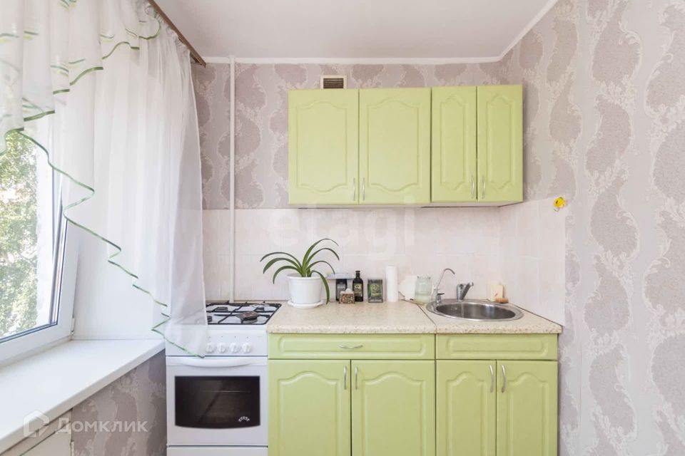 Продаётся 3-комнатная квартира, 59.8 м²