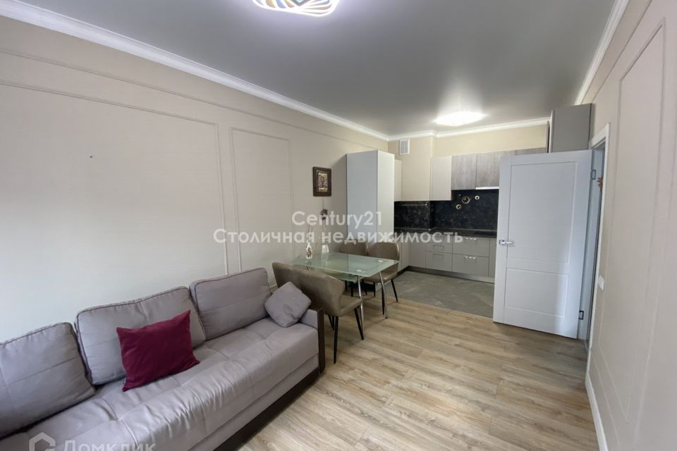 Продаётся 2-комнатная квартира, 43.8 м²