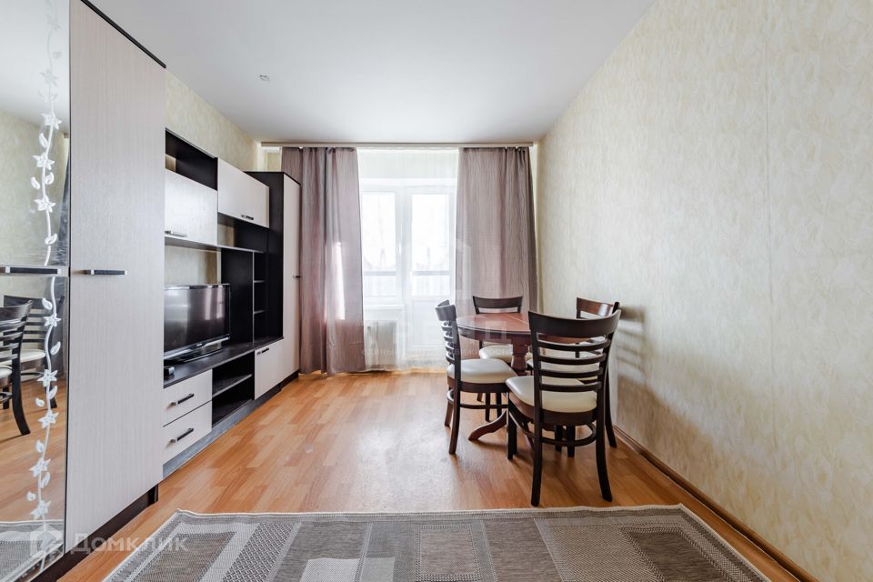 Продаётся 2-комнатная квартира, 55.9 м²