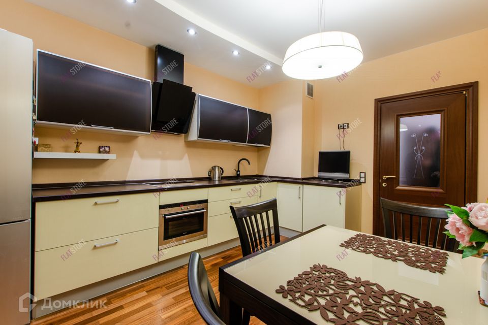 Продаётся 2-комнатная квартира, 74.8 м²