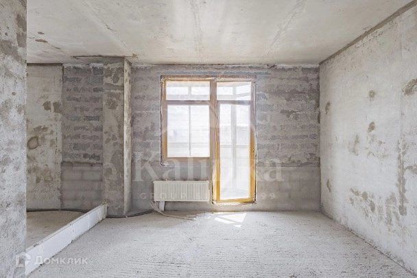 Продаётся 4-комнатная квартира, 154 м²