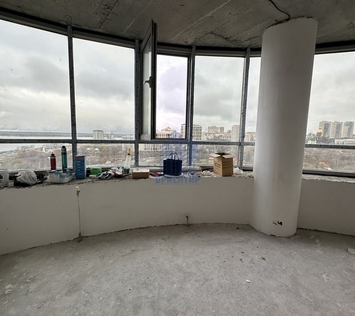 Продаётся 3-комнатная квартира, 105 м²