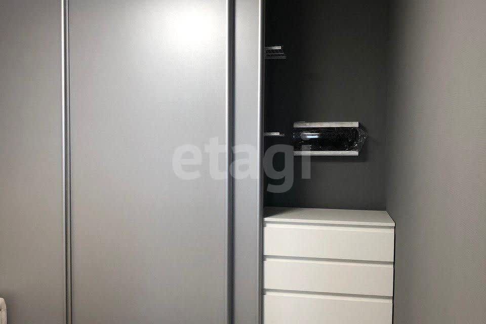 Продаётся 1-комнатная квартира, 48 м²