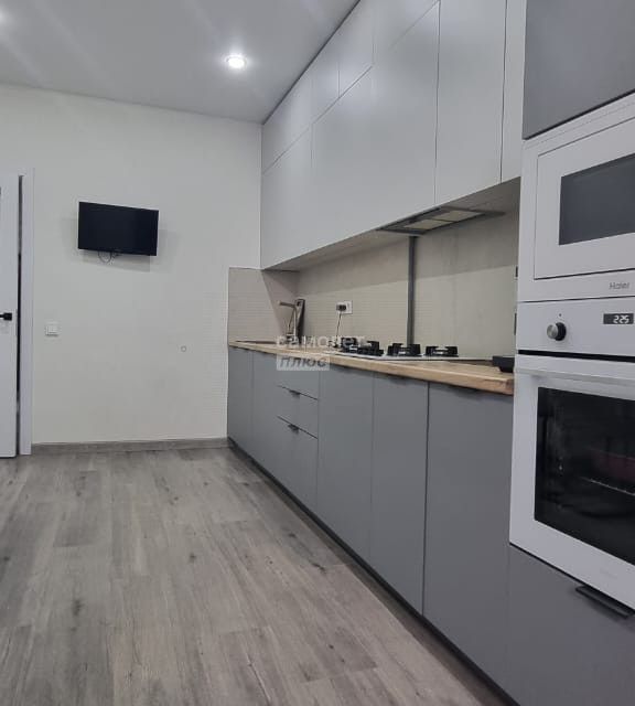 Продаётся 3-комнатная квартира, 100.6 м²