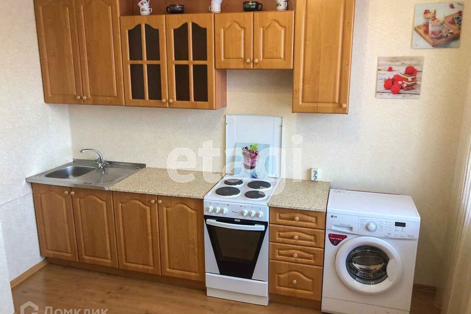 Сдаётся 1-комнатная квартира, 38 м²