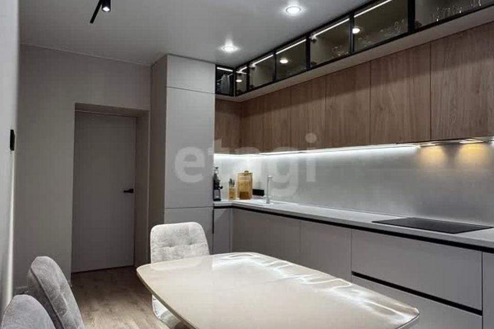 Продаётся 3-комнатная квартира, 93.6 м²