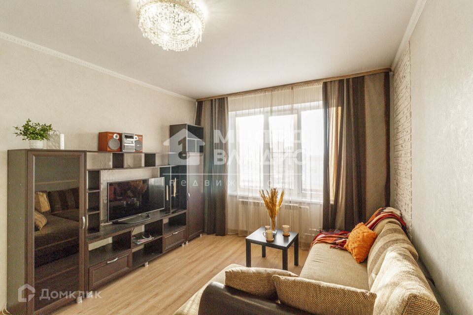 Продаётся 1-комнатная квартира, 42.3 м²