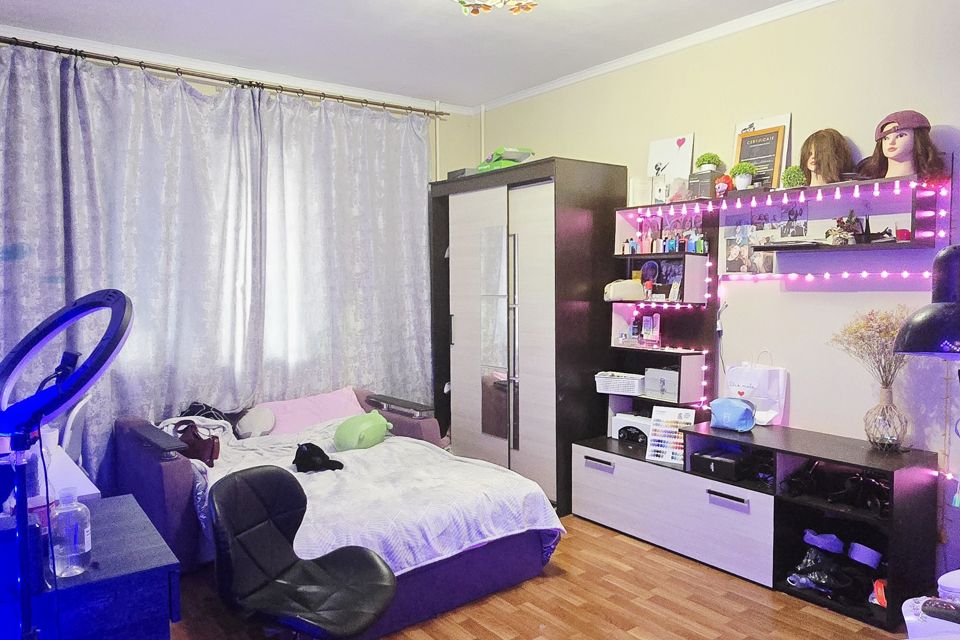 Продаётся 2-комнатная квартира, 56.5 м²
