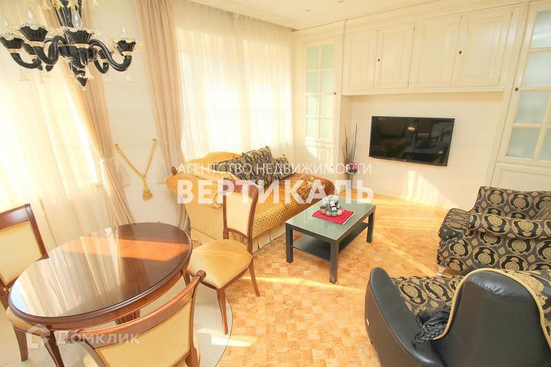 Сдаётся 2-комнатная квартира, 55 м²
