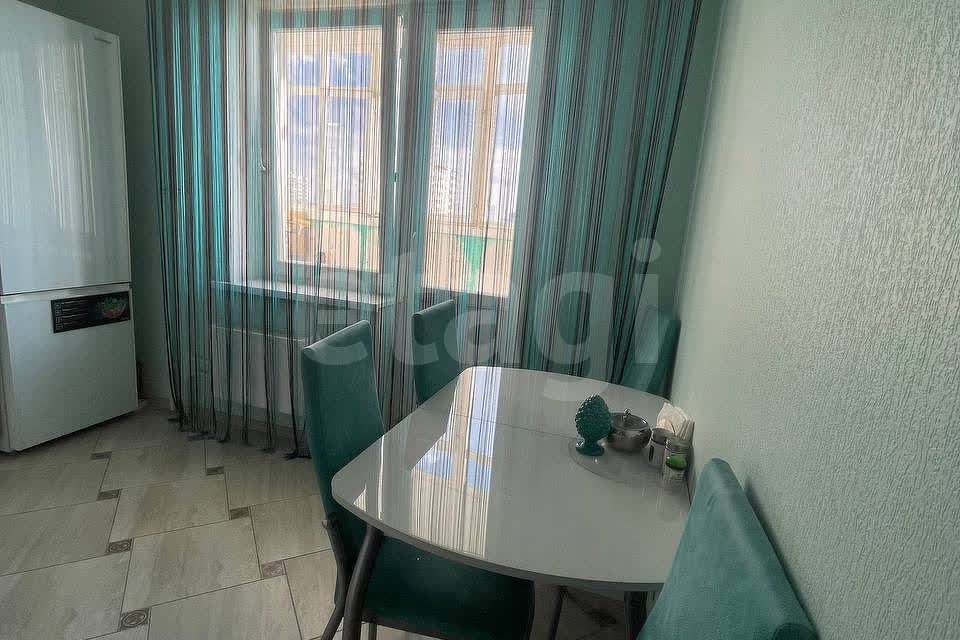Продаётся 1-комнатная квартира, 43.4 м²