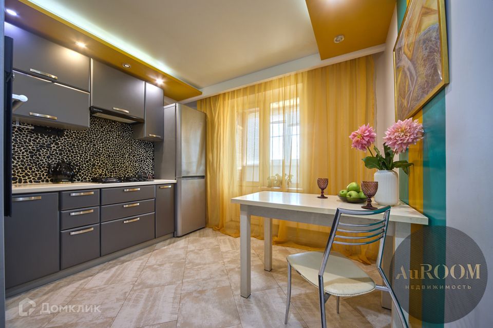 Продаётся 2-комнатная квартира, 57.6 м²