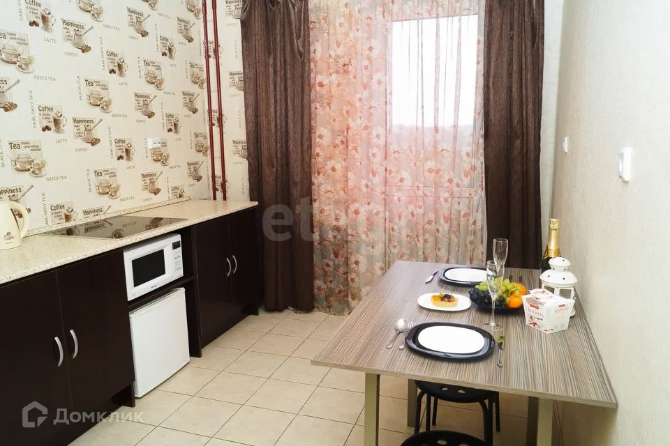 Продаётся 1-комнатная квартира, 37.2 м²