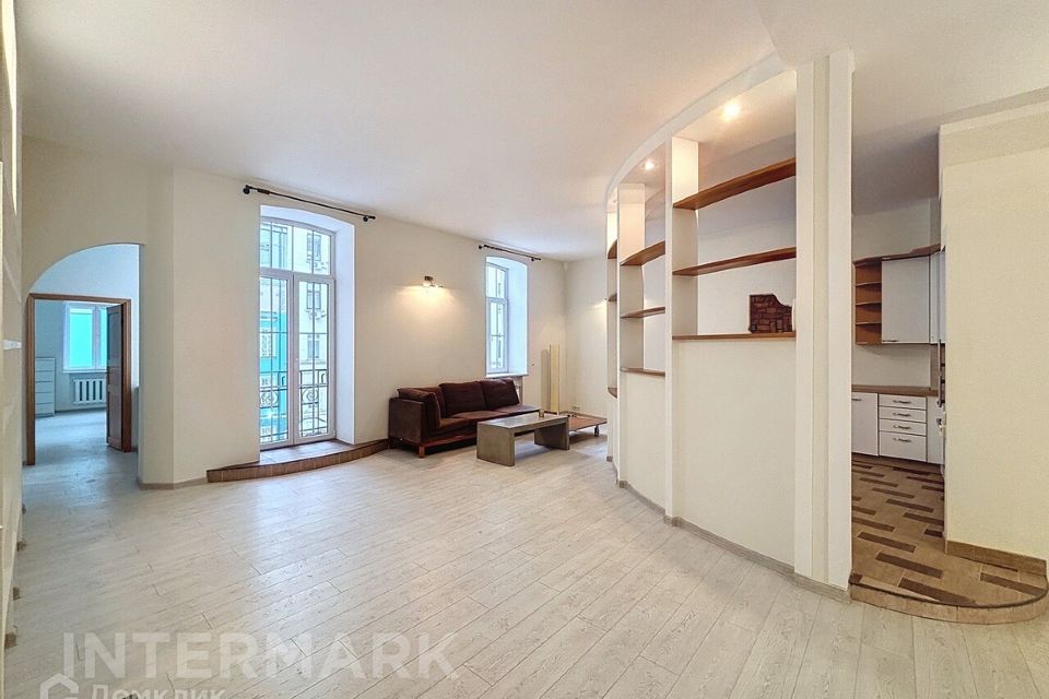 Сдаётся 4-комнатная квартира, 120 м²