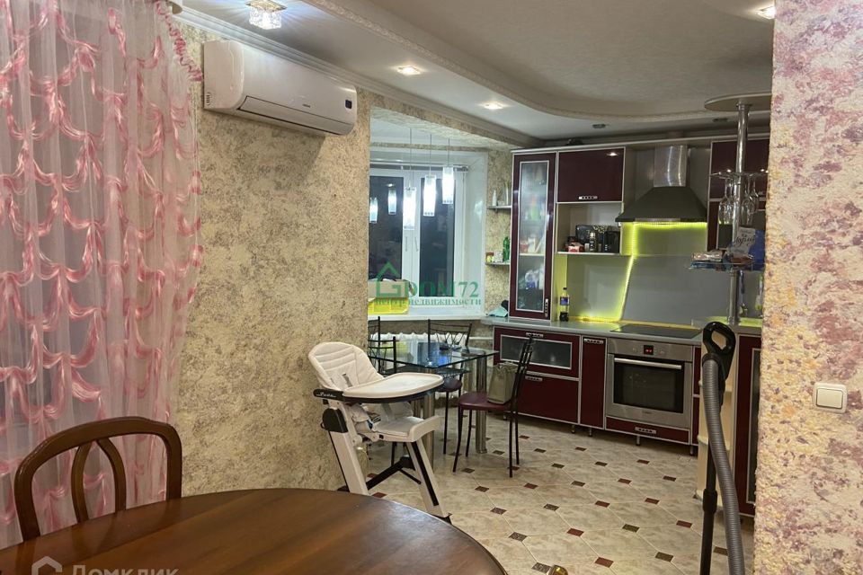 Продаётся 4-комнатная квартира, 107 м²