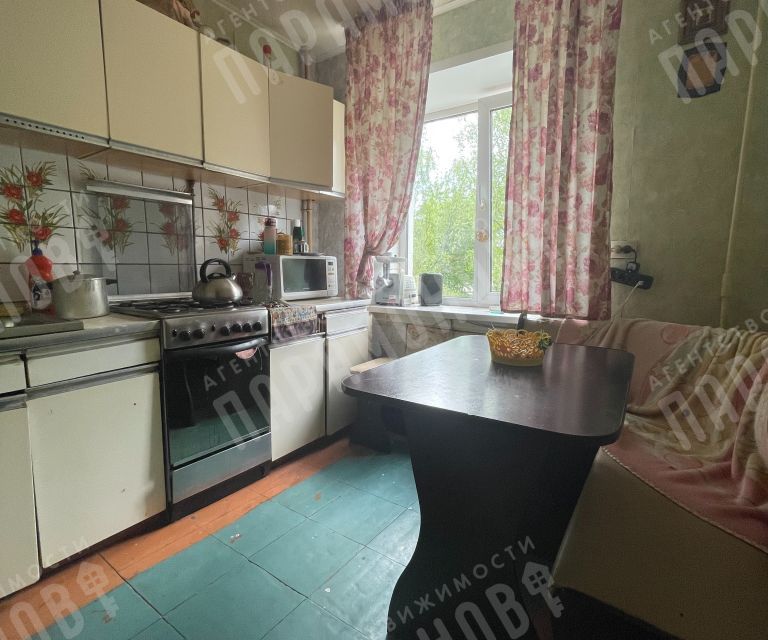 Продаётся 3-комнатная квартира, 55.5 м²