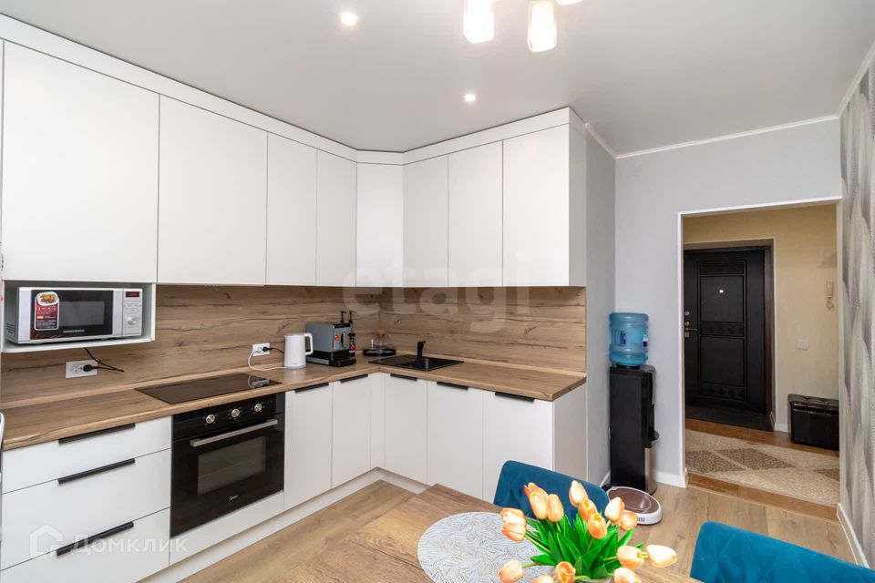 Продаётся 2-комнатная квартира, 55.5 м²