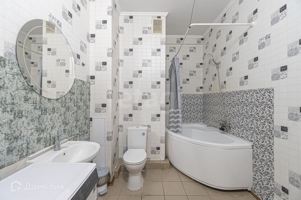 Продаётся 1-комнатная квартира, 56.7 м²