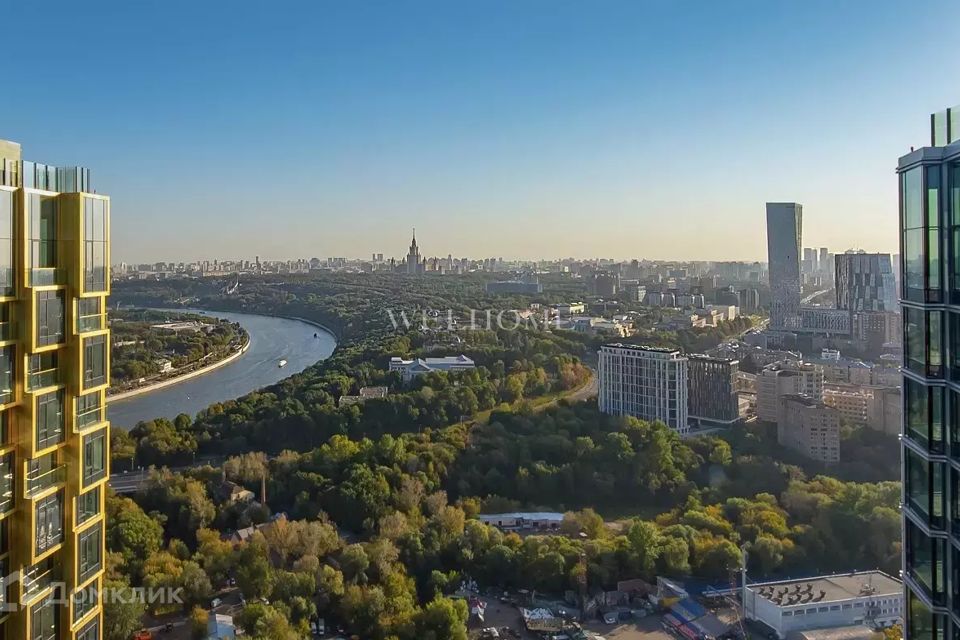 Продаётся 4-комнатная квартира, 183.61 м²