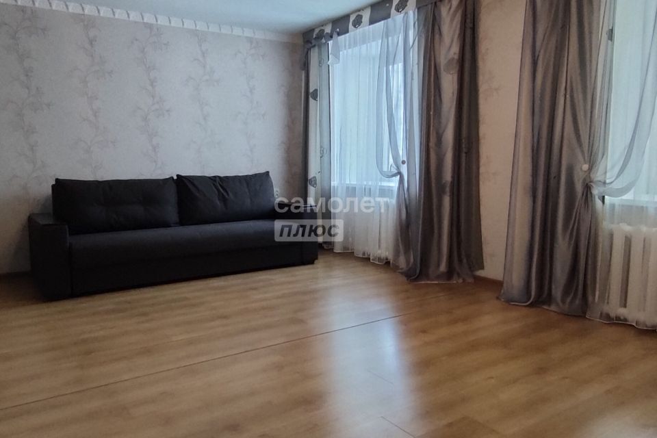Продаётся 2-комнатная квартира, 56.5 м²