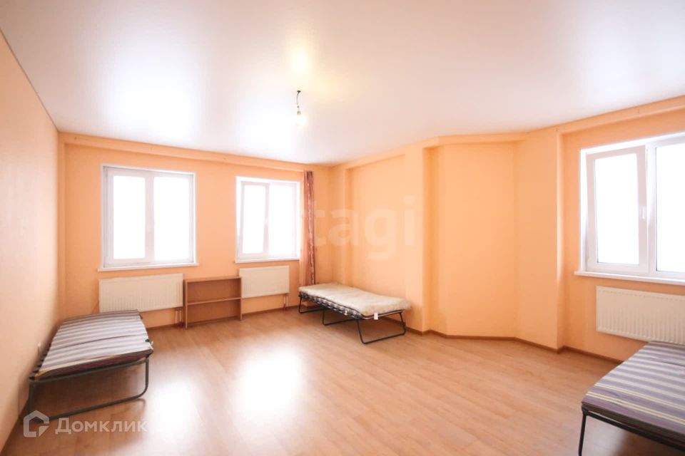 Сдаётся 3-комнатная квартира, 96 м²