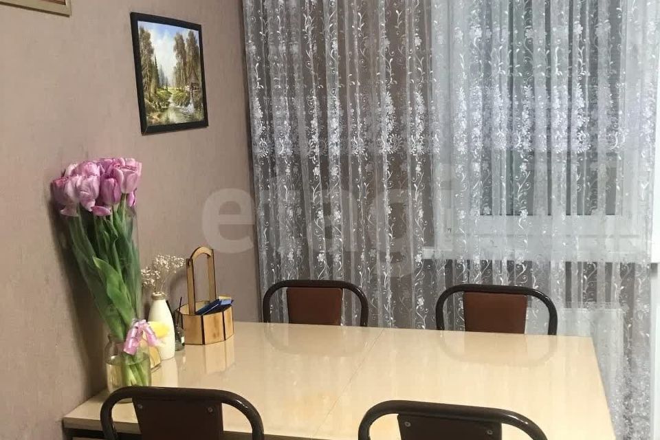 Сдаётся 1-комнатная квартира, 38 м²