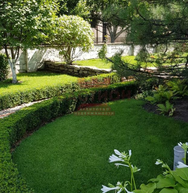 Продаётся 3-этажный дом, 388.3 м²