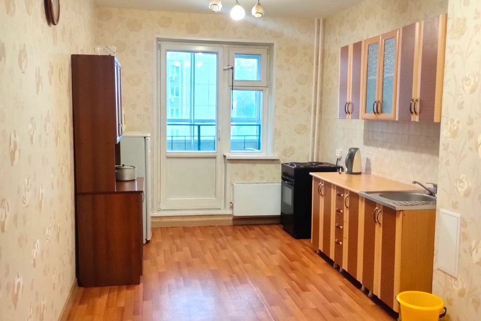 Сдаётся 2-комнатная квартира, 64 м²