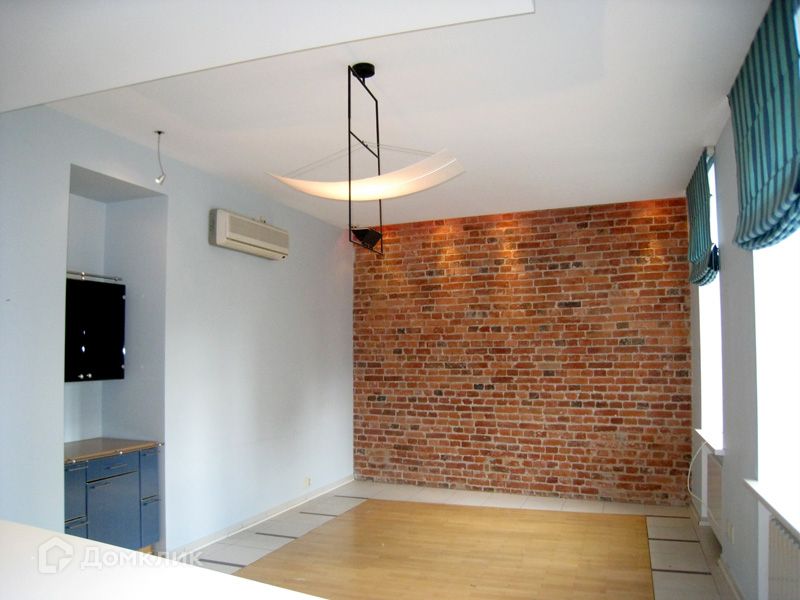 Сдаётся 4-комнатная квартира, 132 м²