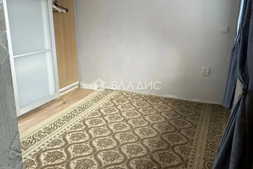 Продаётся 3-комнатная квартира, 43.5 м²