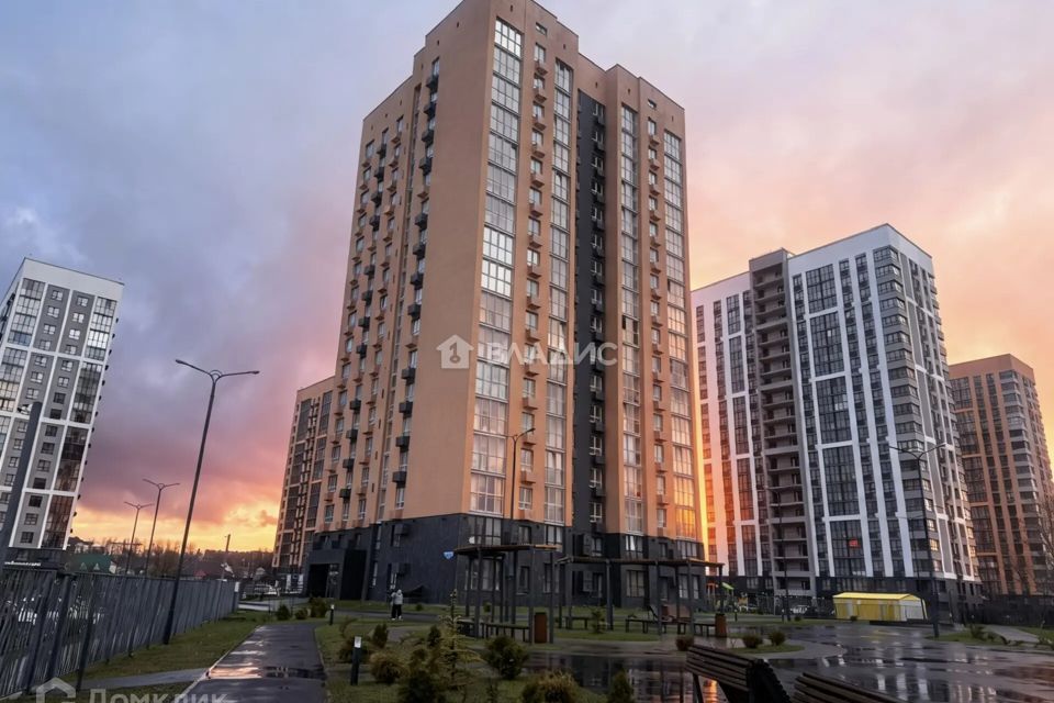Продаётся 2-комнатная квартира, 65.6 м²