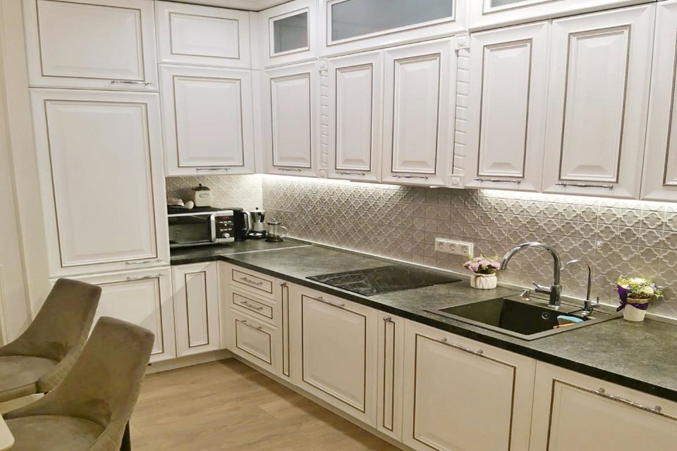 Продаётся 3-комнатная квартира, 109 м²