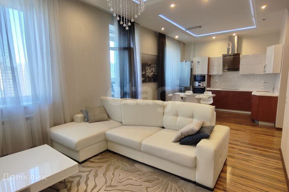 Продаётся 2-комнатная квартира, 55.8 м²