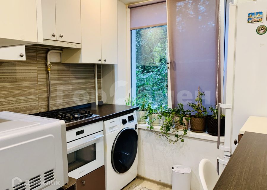 Продаётся 2-комнатная квартира, 41.9 м²