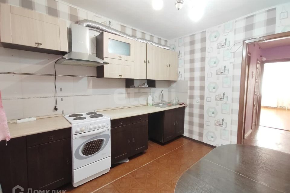 Сдаётся 2-комнатная квартира, 55 м²