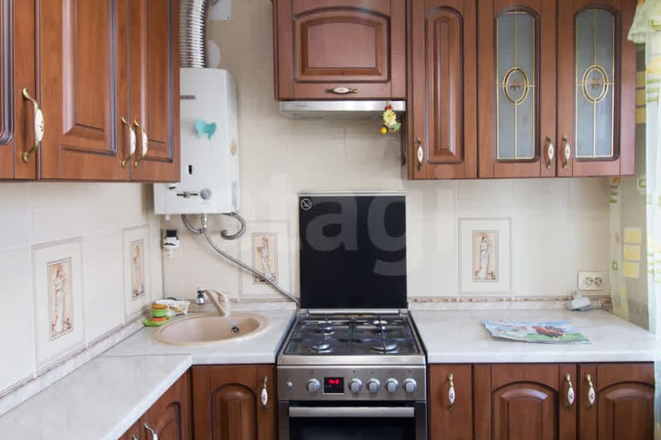 Продаётся 3-комнатная квартира, 61.9 м²