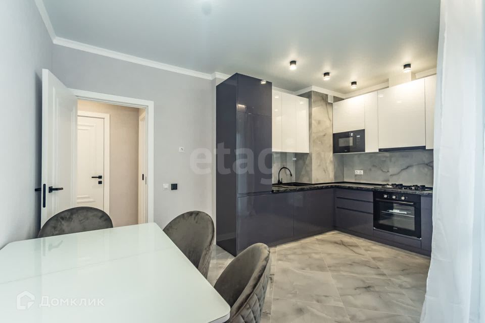 Продаётся 3-комнатная квартира, 74 м²