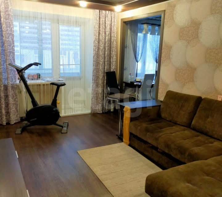 Продаётся 3-комнатная квартира, 45.6 м²