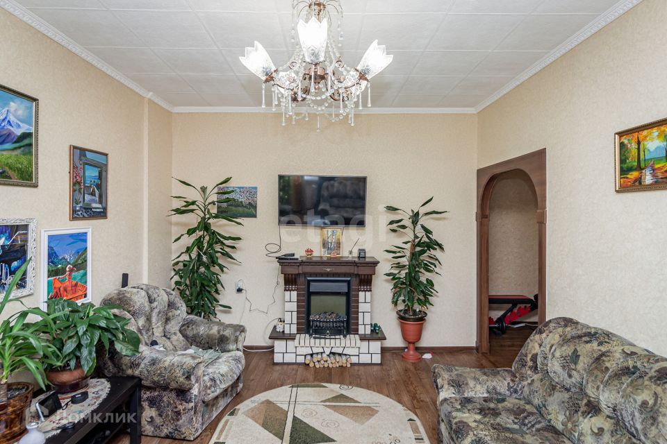 Продаётся 3-комнатная квартира, 70.5 м²