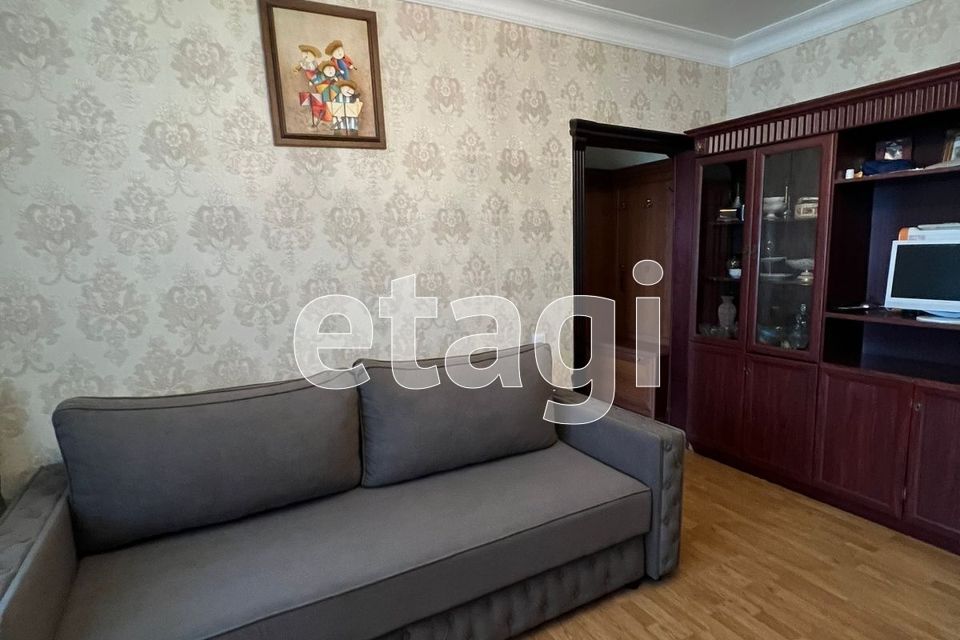 Продаётся 3-комнатная квартира, 44.6 м²