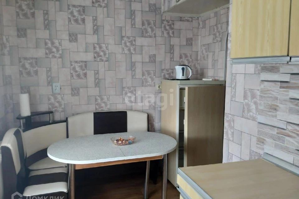 Продаётся 2-комнатная квартира, 43.4 м²